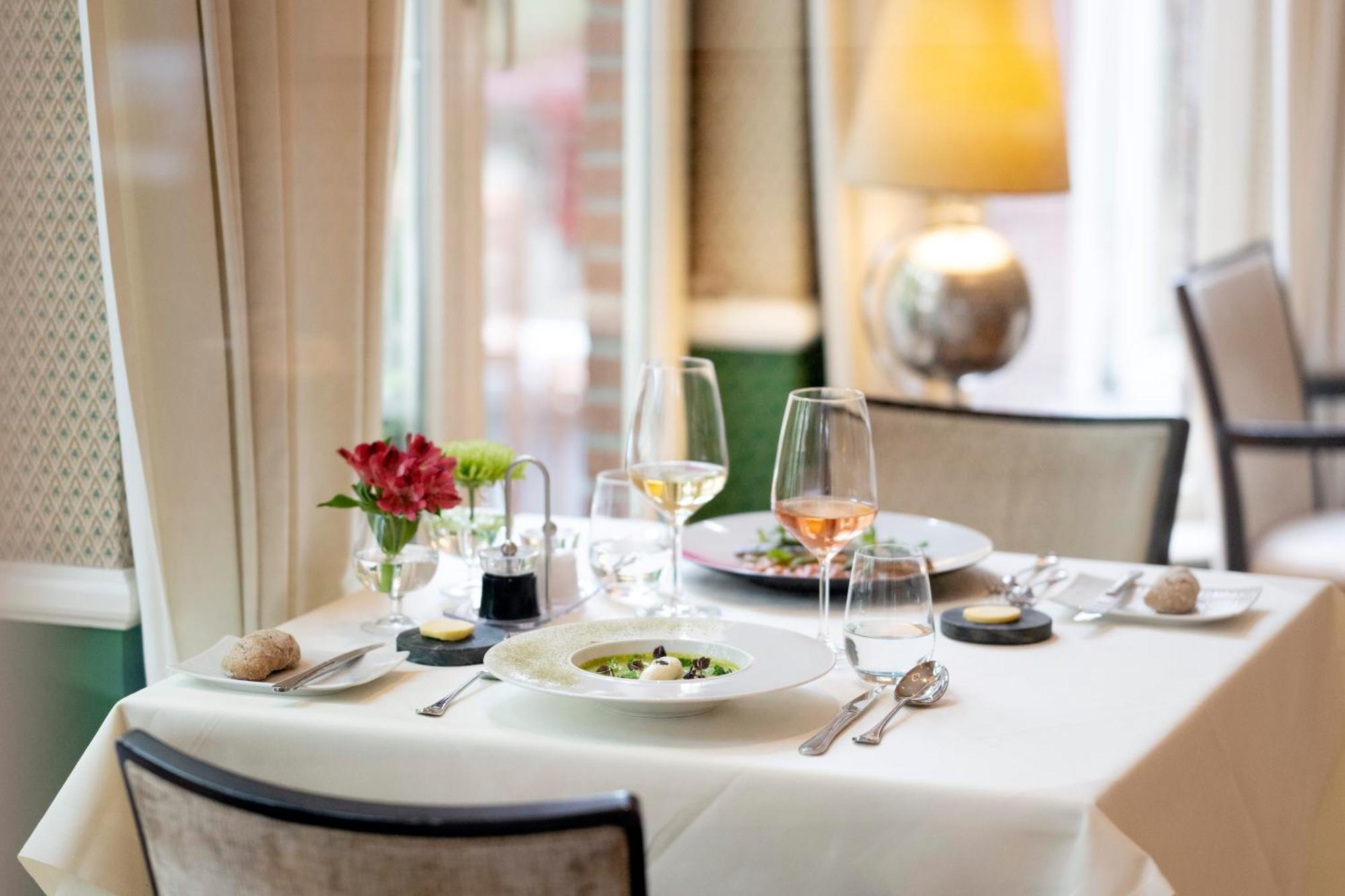 בריסל Stanhope Hotel By Thon Hotels מראה חיצוני תמונה Restaurant