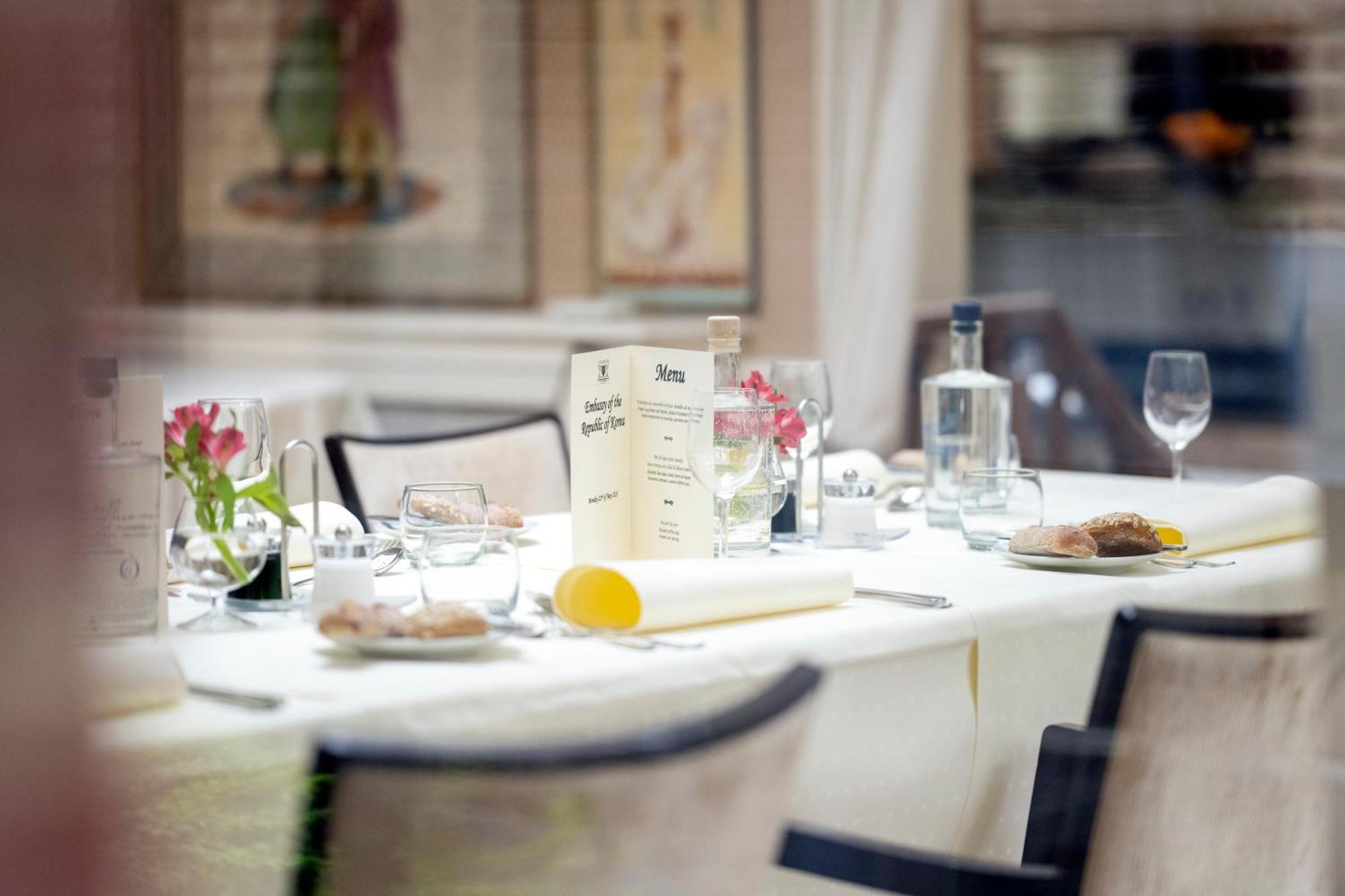 בריסל Stanhope Hotel By Thon Hotels מראה חיצוני תמונה Restaurant "Schiff"
